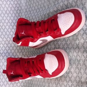 Air Jordan  Retro 1   Sneakers 705303-602